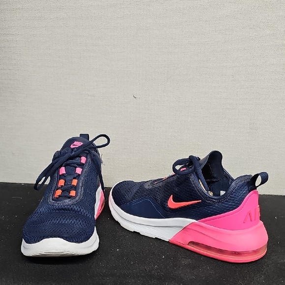 Nike Shoes - NIKE AIR MOTION 2 WOMENS SNEAKERS BFPM-03-036